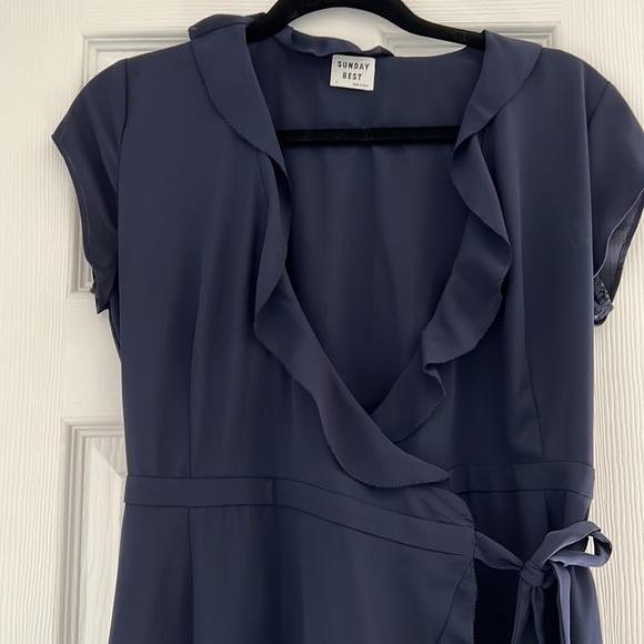 SUNDAY BEST WRAP DRESS - Picture 2 of 5